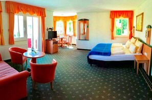 Suíte, sacada | Quartos à prova de som, berços (sobretaxa), Wi-Fi de cortesia