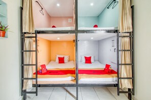 Shared Dormitory, Mixed Dorm (RedDoorz)