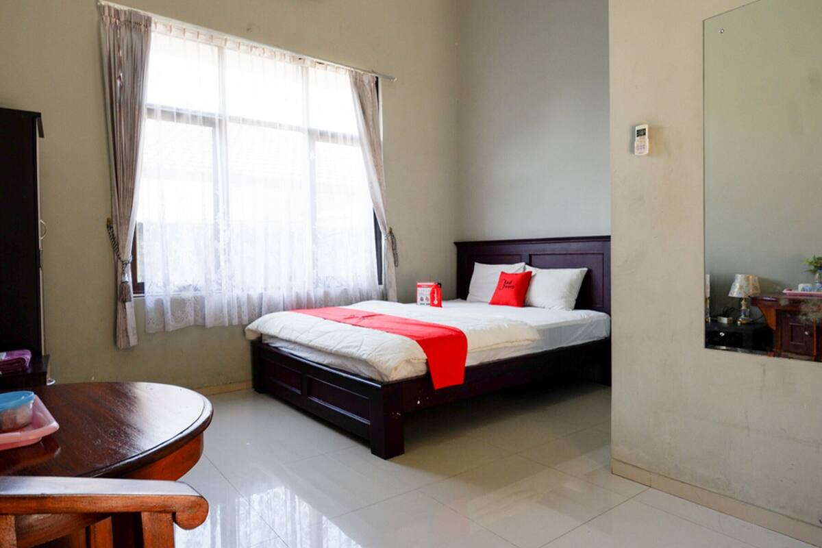 Habitación doble (RedDoorz)