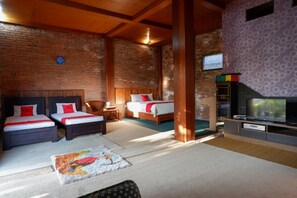 家庭房 (RedDoorz)