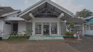 Front of property - RedDoorz @ Jalan RE Martadinata Sukabumi (Sukabumi)