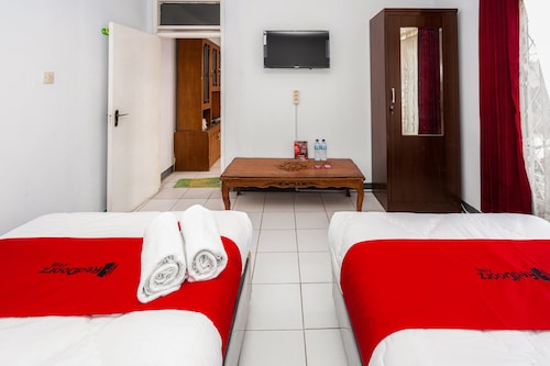 RedDoorz Syariah near RSUD Cimacan