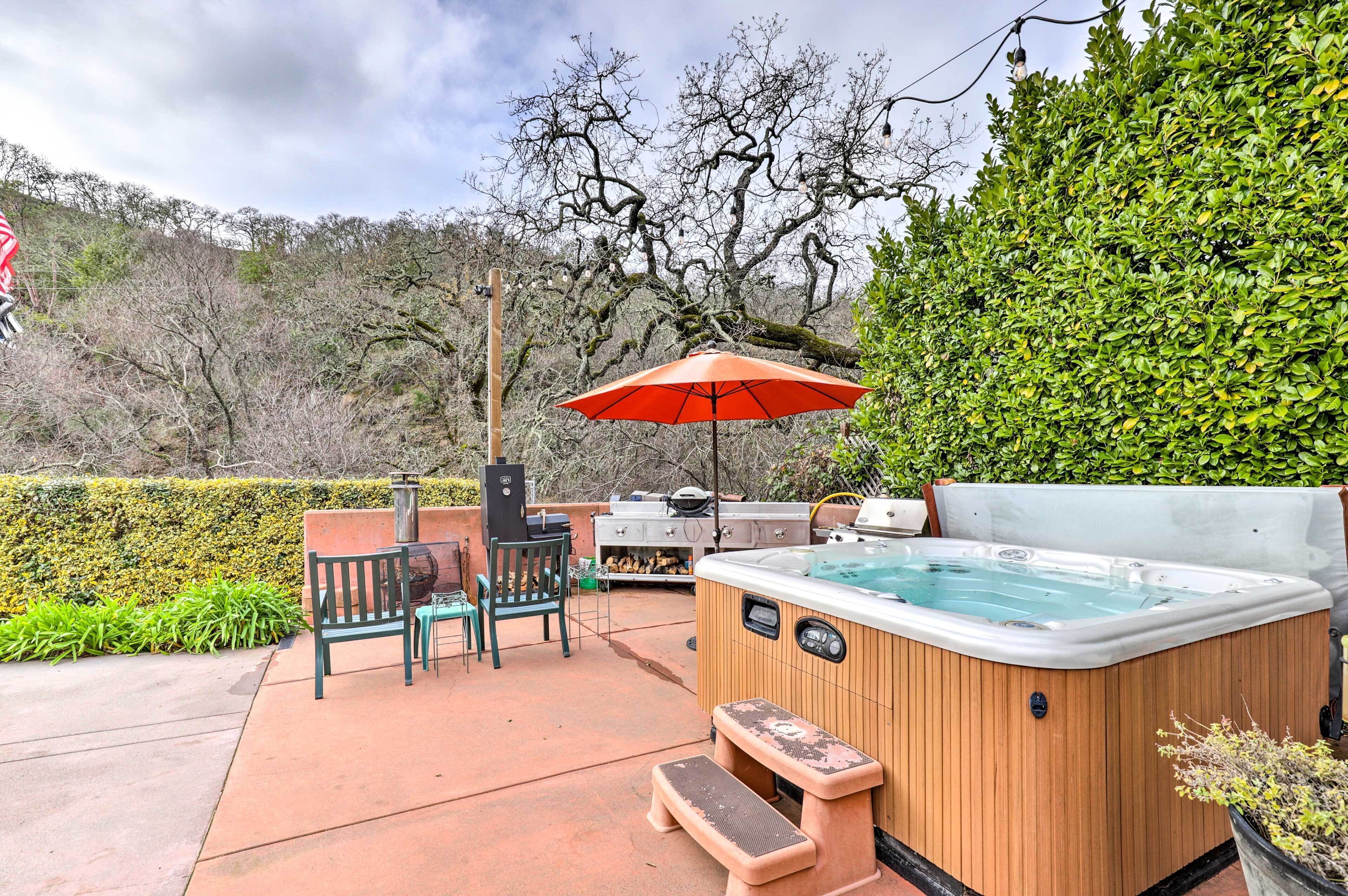 Wine Country Retreat at Private Creekside House!