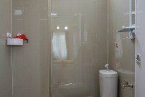 Unclassified image, 5 of 30, button - Reddoorz Syariah Near Taman Pelangi Monjali (Ngaglik)