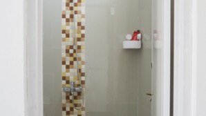 Unclassified image, 2 of 30, button - Reddoorz Syariah Near Taman Pelangi Monjali (Ngaglik)