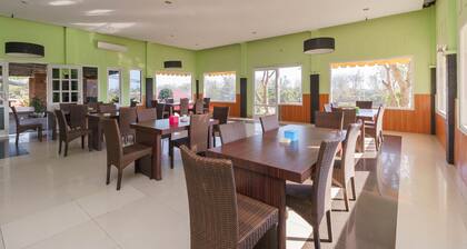 RedDoorz @ Hotel Putri Gading Bengkulu