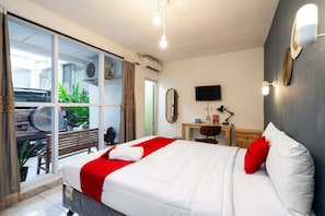 Quarto premium (RedDoorz)