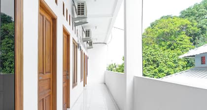 Formerly Reddoorz Syariah Jatisampurna Hospital