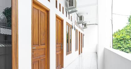 Formerly Reddoorz Syariah Jatisampurna Hospital