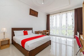 Kamar Premium (RedDoorz) | Kedap suara dan Wi-Fi gratis