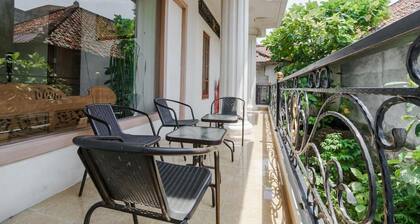 RedDoorz Syariah near Lahat Station