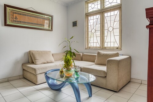 Formerly Reddoorz Hostel @ Feliz Noche Cengkareng