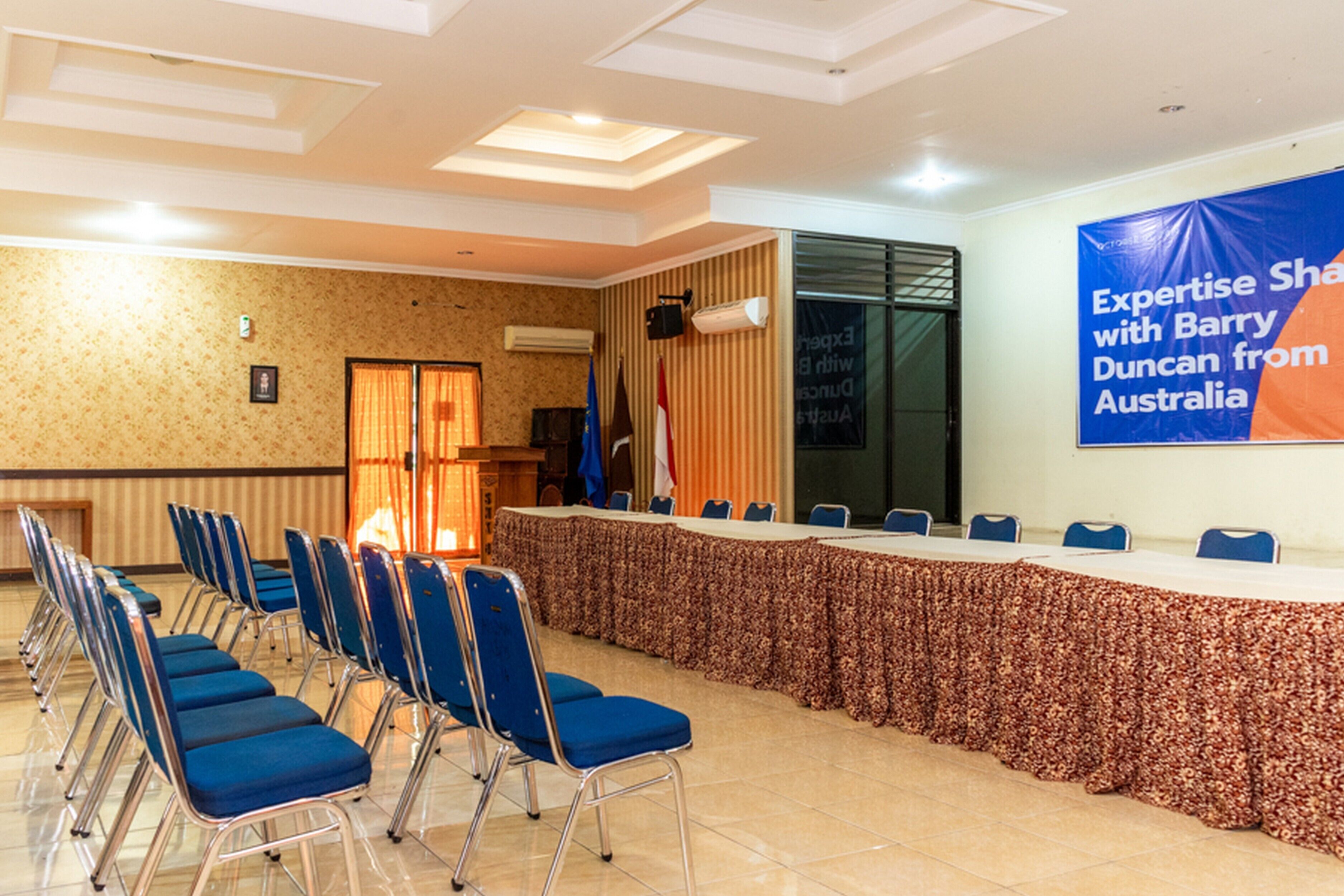Meeting facility