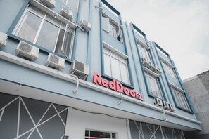 Front of property - Formerly Reddoorz Plus @ Otista Raya Ciputat (South Tangerang)