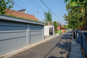 Exterior - RedDoorz near Alun Alun Kudus 2 (Kudus)