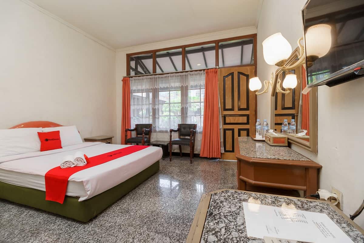 Chambre Deluxe (RedDoorz)