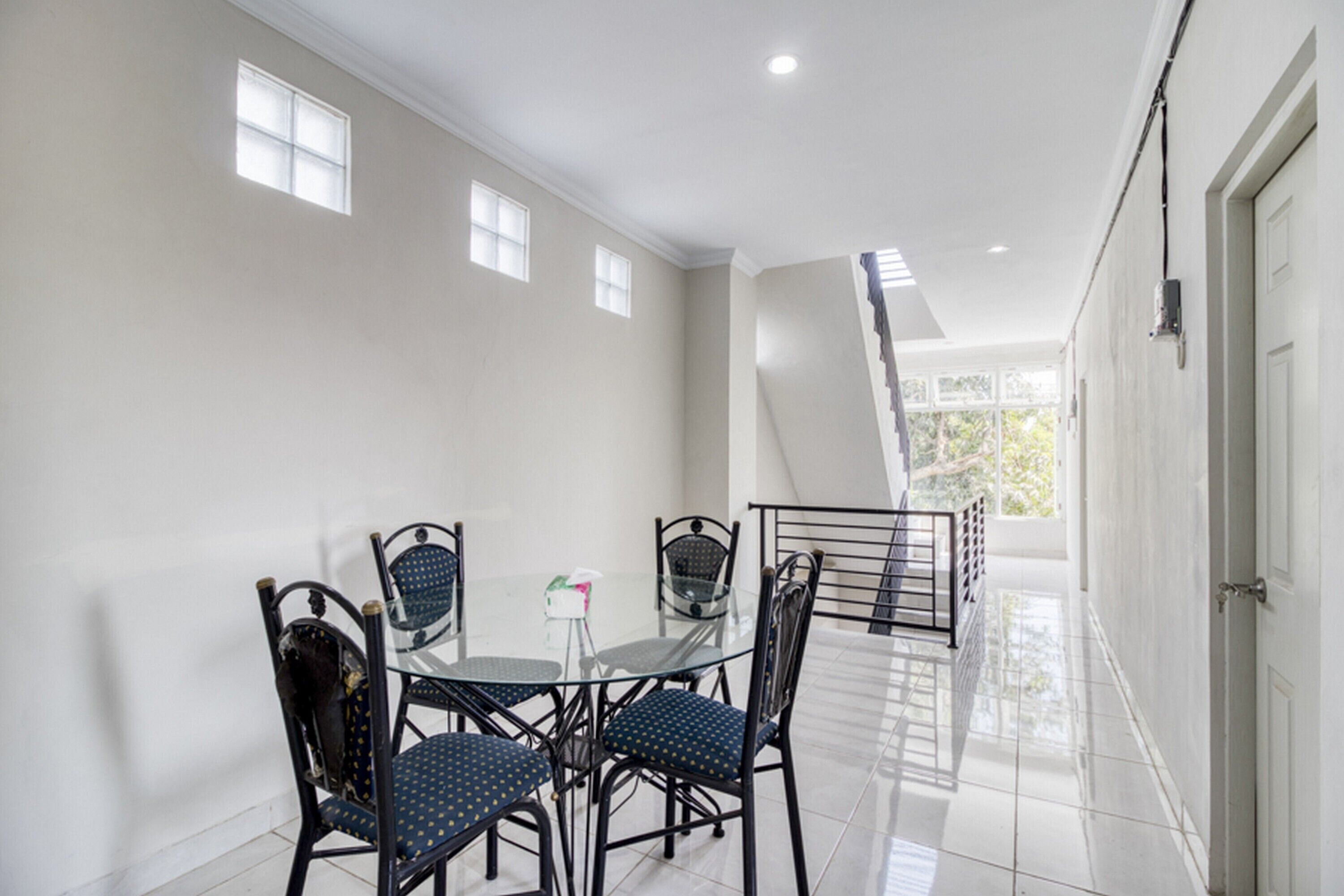 Foto - RedDoorz near Condongcatur Bus Station