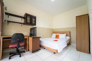 Standard Room - KoolKost near BTC Fashion Mall 2 (Bandung)