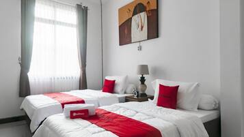 Twin Room (RedDoorz)