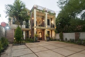 Fachada da propriedade