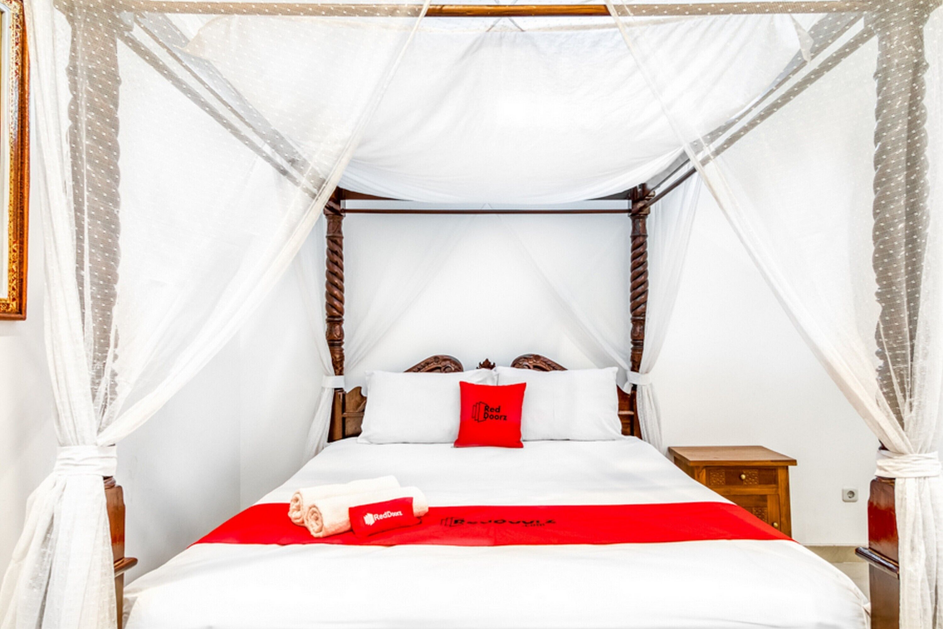 Photo - RedDoorz Plus near Lempuyangan Station 4