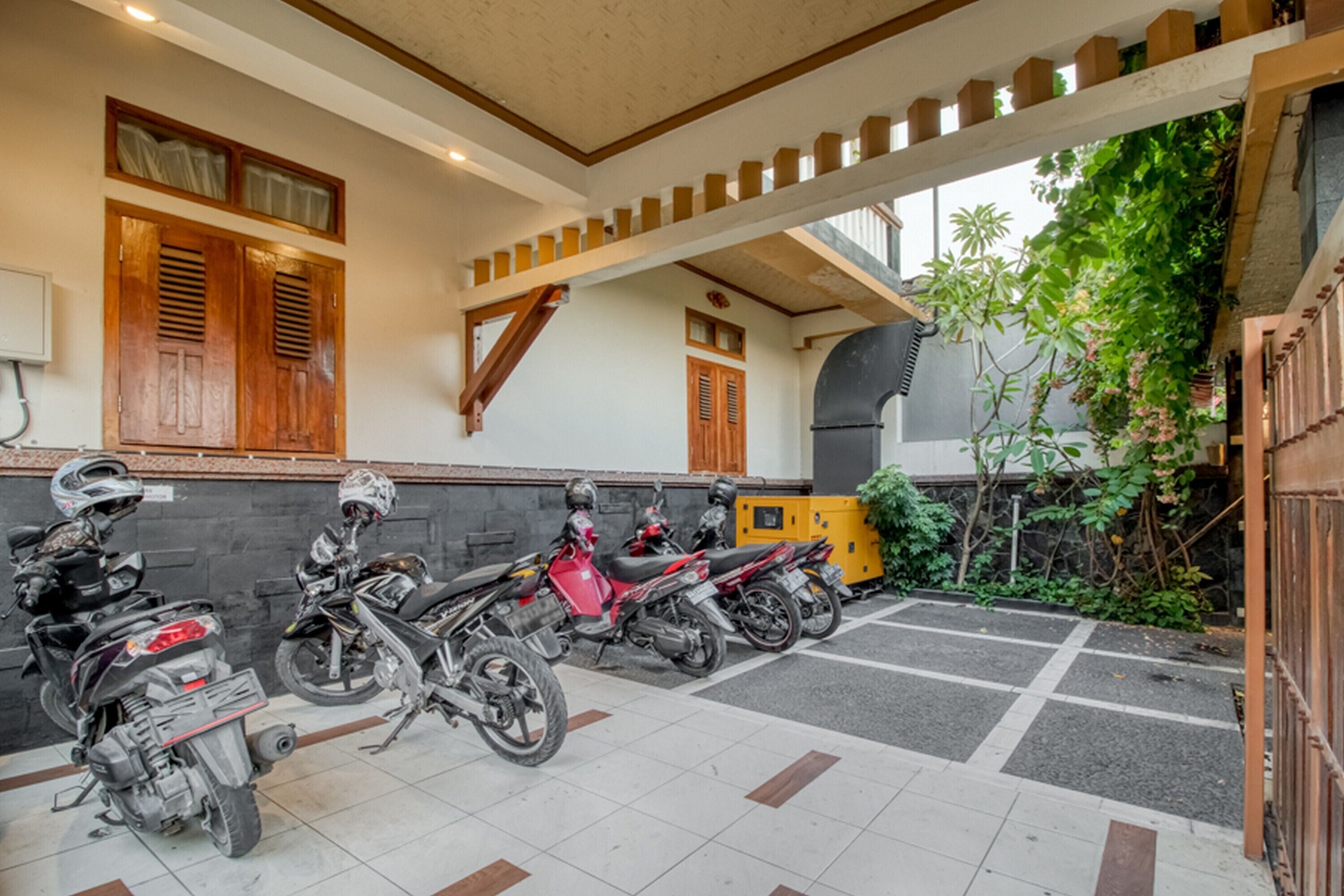 Photo - RedDoorz Plus near Lempuyangan Station 4