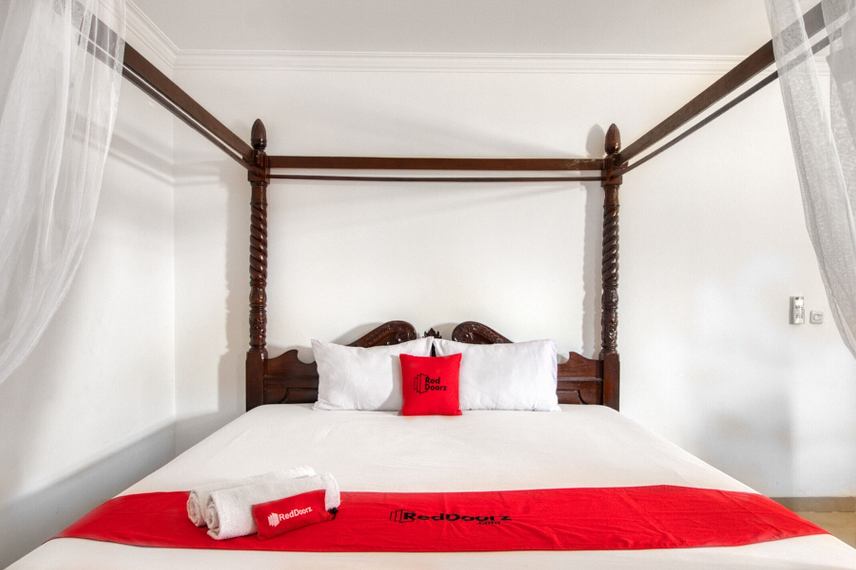 Photo - RedDoorz Plus near Lempuyangan Station 4