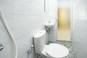 Suihku, ilmaiset hygieniatuotteet, pyyhkeet