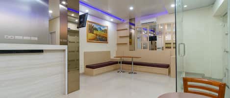 Khu sảnh