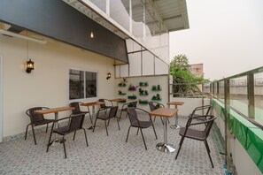 Exterior - RedDoorz Plus near RS RK Charitas 2 Palembang (Palembang)