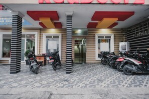 Front of property - RedDoorz @ Jalan STM Medan (Medan)