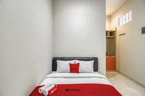 雙人房 (RedDoorz)