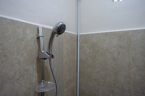 Shower, free toiletries, towels