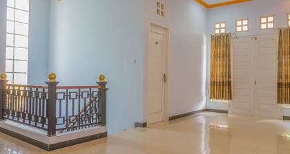 RedDoorz Syariah @ Puri Kalijaga Street