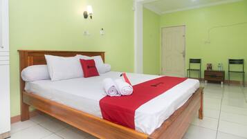 Doppelzimmer (RedDoorz) | Kostenloses WLAN