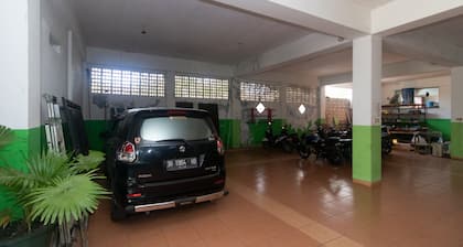 RedDoorz @ Frans Seda Kupang