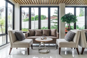 Àrea amb seients del vestíbul