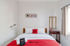 Double Room (RedDoorz) - RedDoorz Syariah Near Wijilan 2 Yogyakarta (Yogyakarta)