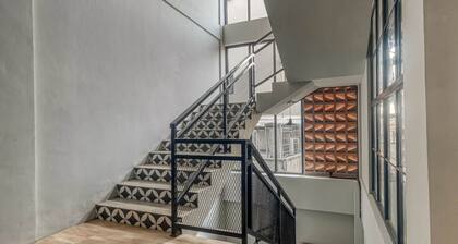 RedDoorz Plus near Gandaria City Mall 2