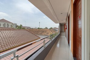 Interior - Reddoorz Near Tugu Yogyakarta (Yogyakarta)