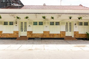Mặt tiền nơi lưu trú