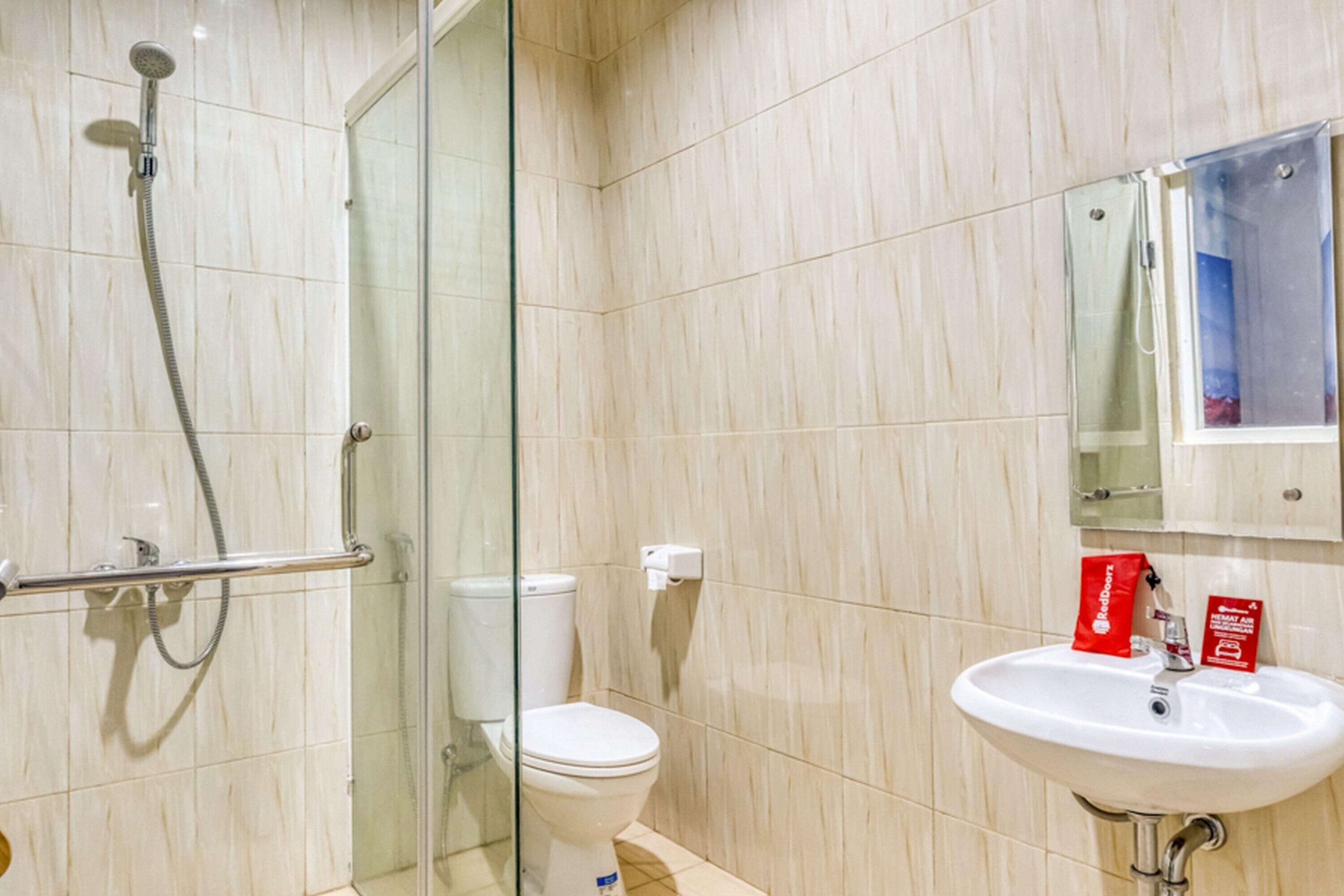 Foto - RedDoorz near Sindu Kusuma Edupark 2