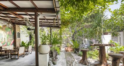 RedDoorz Hostel near Adisucipto Airport Yogyakarta