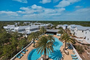 A heated pool - Luxury Kitchen ~ 2 Porches & Balcony ~ Community Pool ~ Brown Eyed Girls (Santa Rosa Beach)