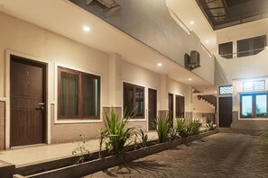 Hallway - RedDoorz near Bahu Mall Manado (Manado)