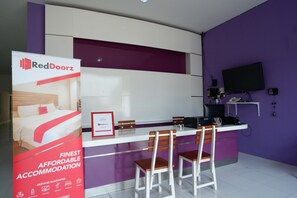 Reception - RedDoorz near Alun Alun Kaliwungu Kendal (Kaliwungu)
