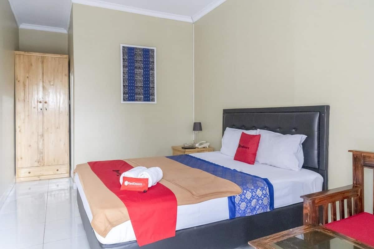 Premium Room (RedDoorz)