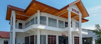 RedDoorz @ Hotel Horas Palopo