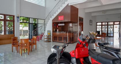 RedDoorz @ Hotel Horas Palopo