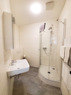 Double Room | Bathroom